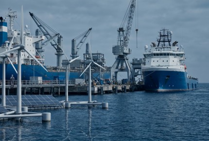 China Unveils a Floating Hub Powered by Nuclear Energy for Emissions-Free Shipping